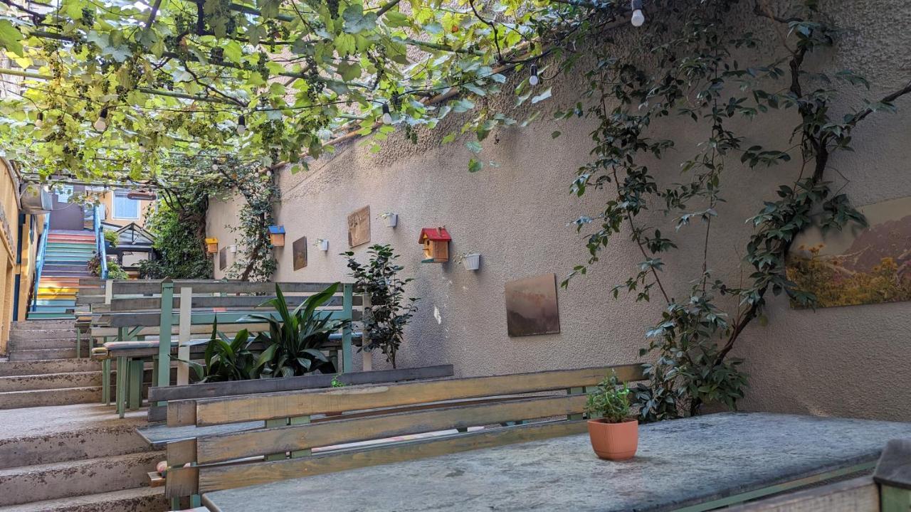 Guesthouse Kartli Тбилиси Экстерьер фото